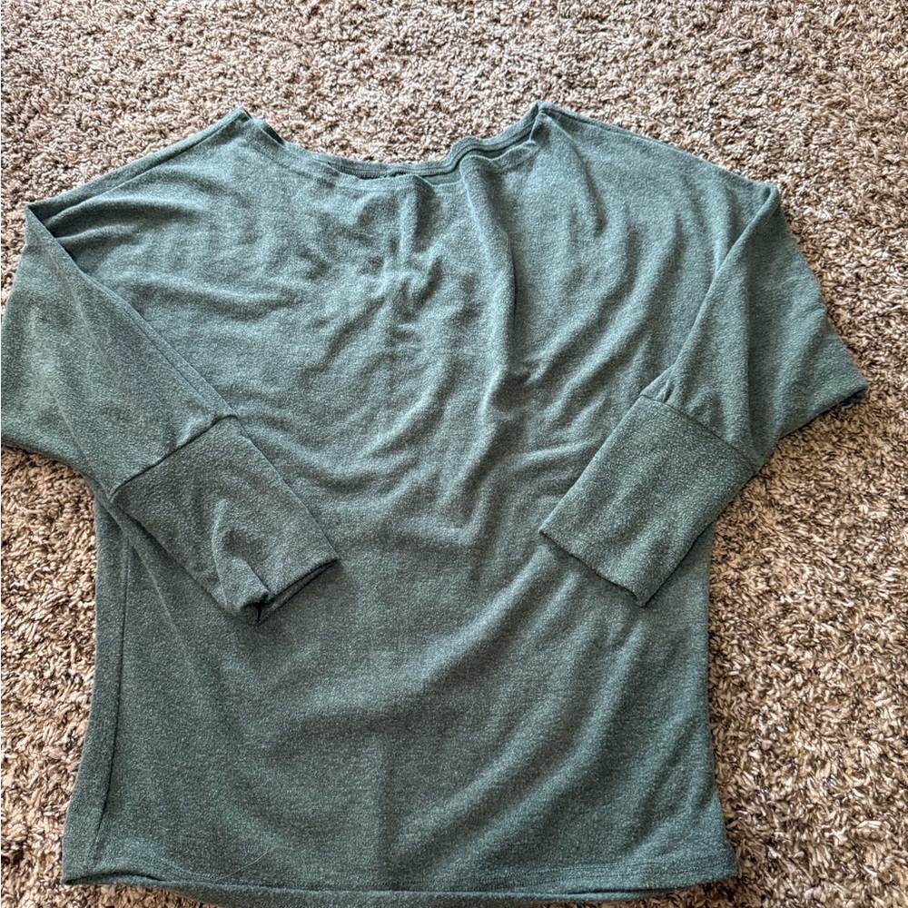 Green Relaxed 3/4 Sleeve Blouse